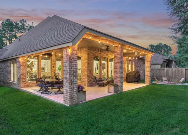 Property at 107 Notloc Ct, Montgomery, TX 77316, 4 beds, 3 baths