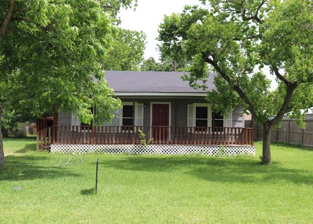 Property at 611 Nelson St, Crosby, TX 77532, 2 beds, 1 bath