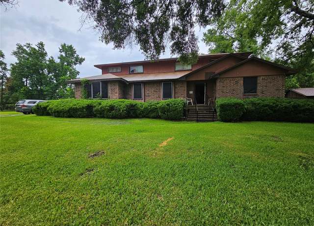 Property at 5022 Bretshire Dr, Houston, TX 77016, 4 beds, 2.5 baths