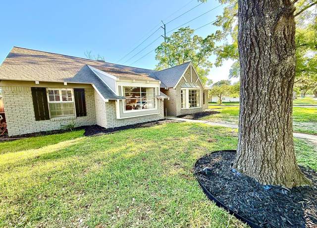Property at 5602 Valkeith Dr, Houston, TX 77096, 3 beds, 2 baths