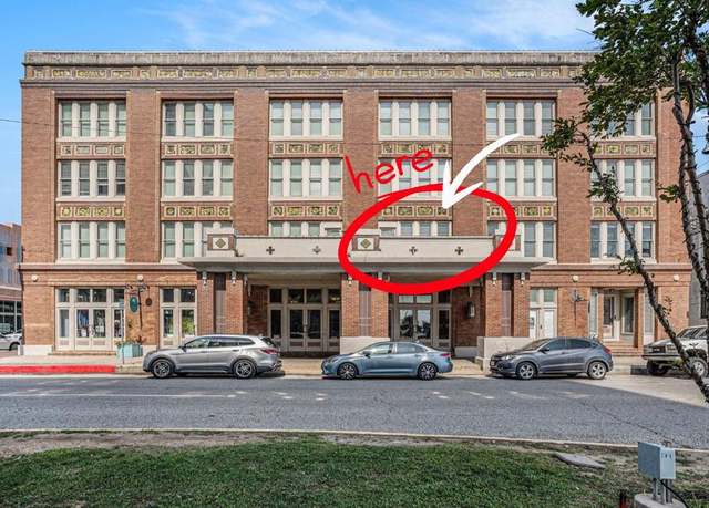 Property at 202 25th St #202, Galveston, TX 77550, 1 bed, 1 bath