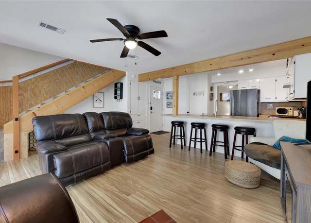 Property at 118 Harbour Ln, Coldspring, TX 77331, 3 beds, 1.5 baths