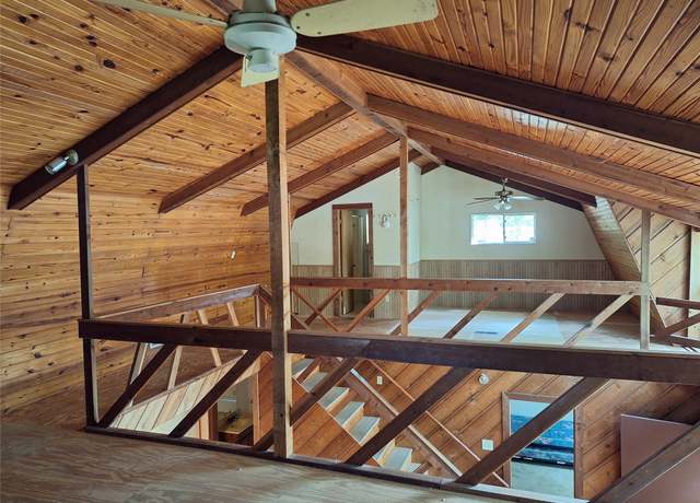 Property at 492 Sherwood Frst W, Woodville, TX 75979, 1 bed, 1 bath