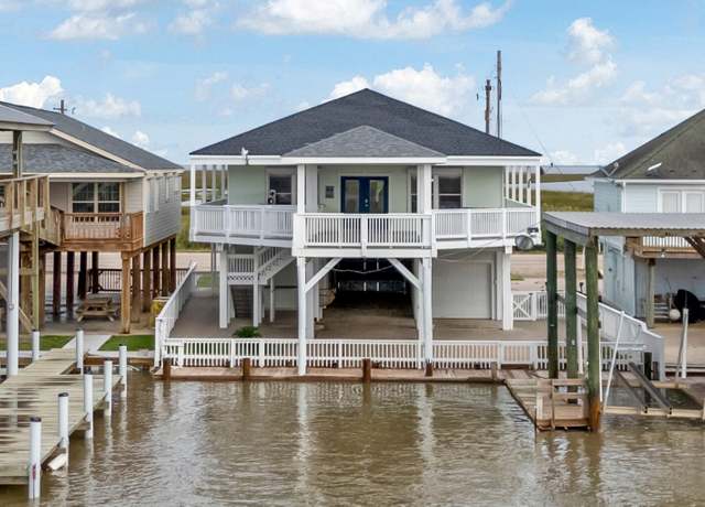 Property at 3582 Fm-2031, Matagorda, TX 77457, 3 beds, 2.5 baths