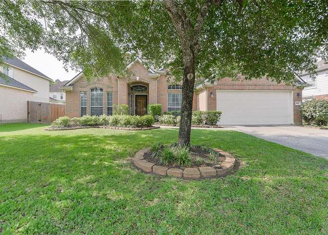 Property at 8810 Sailing Dr, Humble, TX 77346, 3 beds, 2 baths