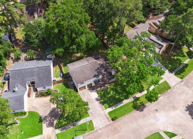 Property at 14942 Spring Lake Dr, Houston, TX 77070, 3 beds, 2.5 baths