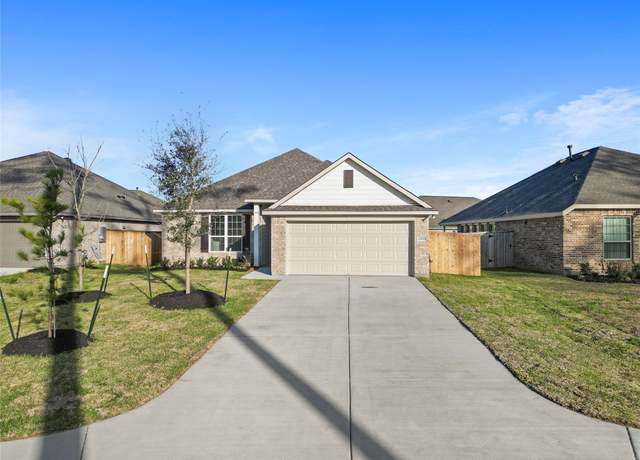Property at 1505 Mirador Dr, Conroe, TX 77301, 4 beds, 2 baths