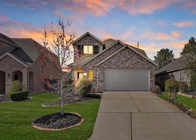Property at 118 Emory Birch Dr, Montgomery, TX 77316, 4 beds, 2.5 baths