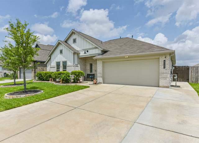 Property at 4711 Bartagrass Dr, Rosenberg, TX 77469, 4 beds, 3 baths