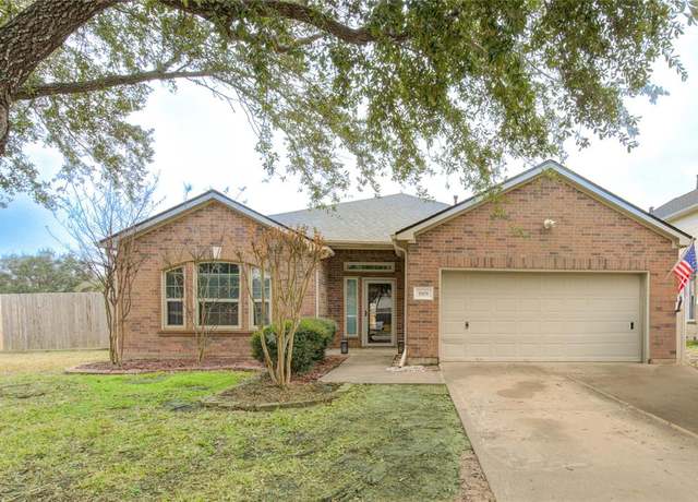 Property at 1908 Ivy Arbor Ct, Pearland, TX 77581, 4 beds, 2 baths