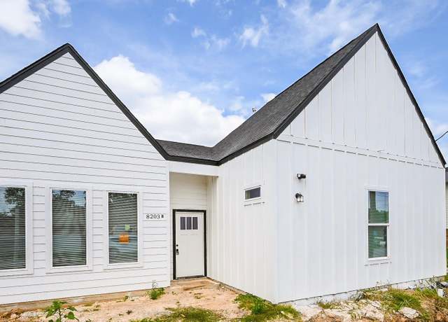 Property at 8203 Sparta St Unit B, Houston, TX 77028, 3 beds, 2 baths
