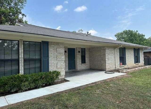 Property at 609 Llano St, Pasadena, TX 77504, 3 beds, 3.5 baths