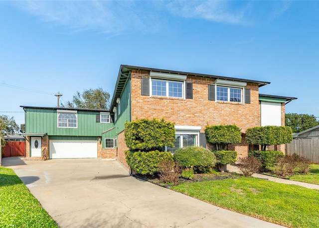 Property at 2610 Gerol Ct, Galveston, TX 77551, 7 beds, 4.5 baths