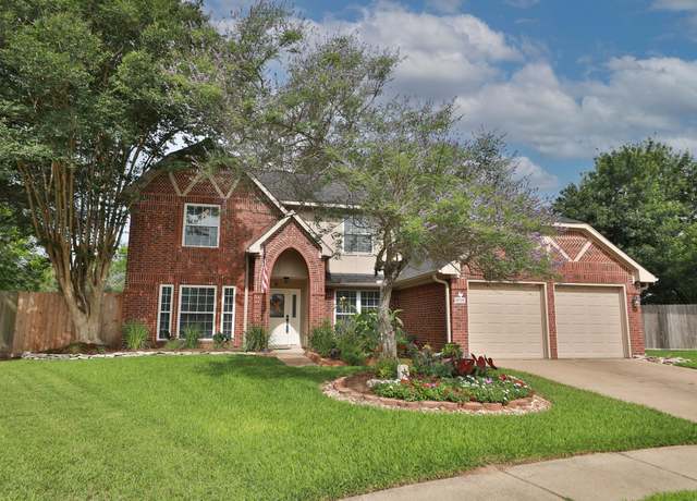 Property at 19435 Bristlestar Dr, Katy, TX 77449, 3 beds, 2.5 baths