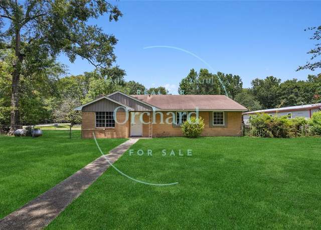 Property at 9196 White Oak Dr, Conroe, TX 77384, 3 beds, 1 bath