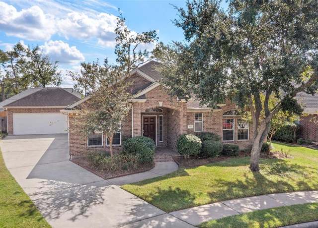 Property at 7903 S Wellington Ct, Houston, TX 77055, 3 beds, 2 baths