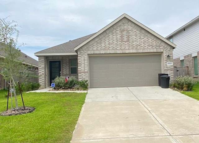 Property at 1926 Barrett Gables Dr, Crosby, TX 77532, 4 beds, 2 baths