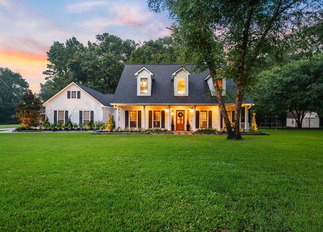 Property at 32363 Spinnaker Run, Magnolia, TX 77354, 4 beds, 3 baths