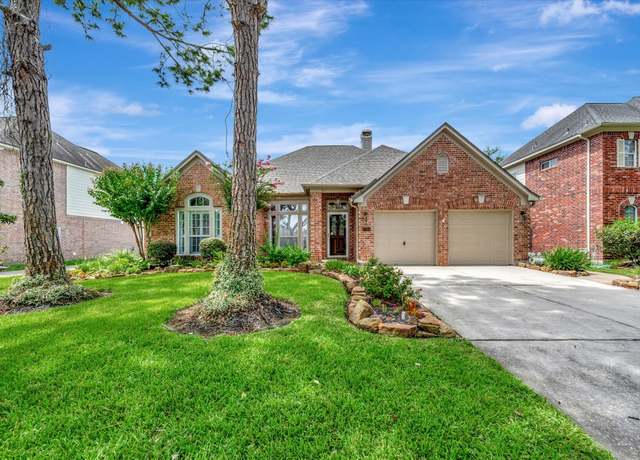 Property at 2386 Calypso Ln, League City, TX 77573, 3 beds, 2 baths
