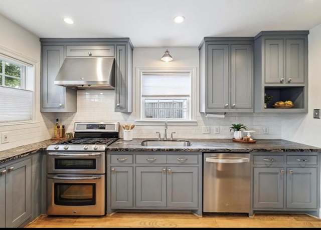 Property at 805 Sue St, Houston, TX 77009, 2 beds, 2 baths