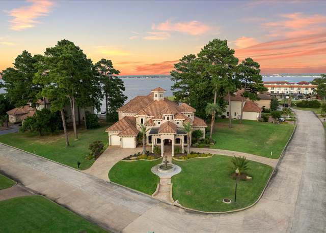 Property at 28802 Saddle Oak Dr, Conroe, TX 77356, 5 beds, 5 baths
