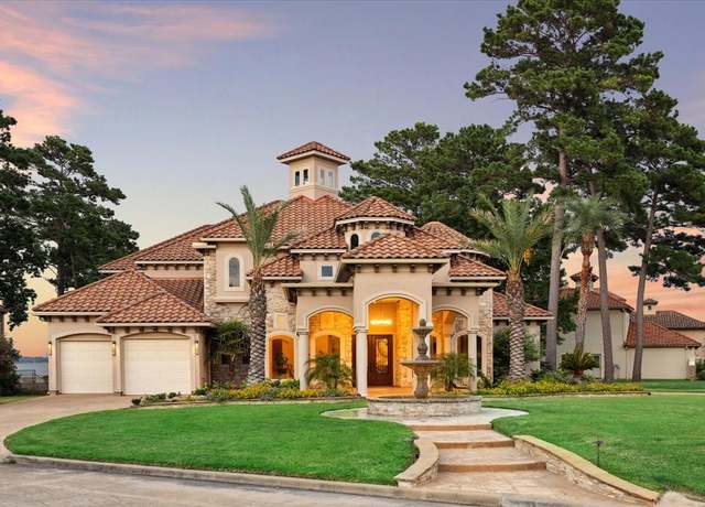 Property at 28802 Saddle Oak Dr, Conroe, TX 77356, 5 beds, 5 baths