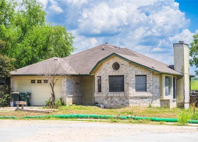 Property at 1169 Lago Vista St, San Marcos, TX 78666, 4 beds, 2 baths