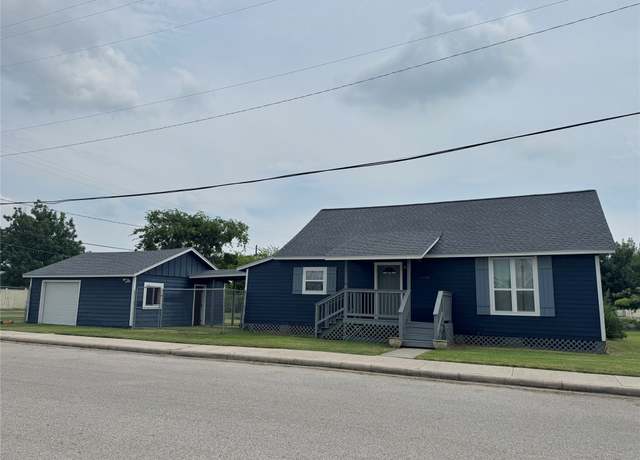 Property at 1130 W Broad St, Freeport, TX 77541, 2 beds, 1 bath