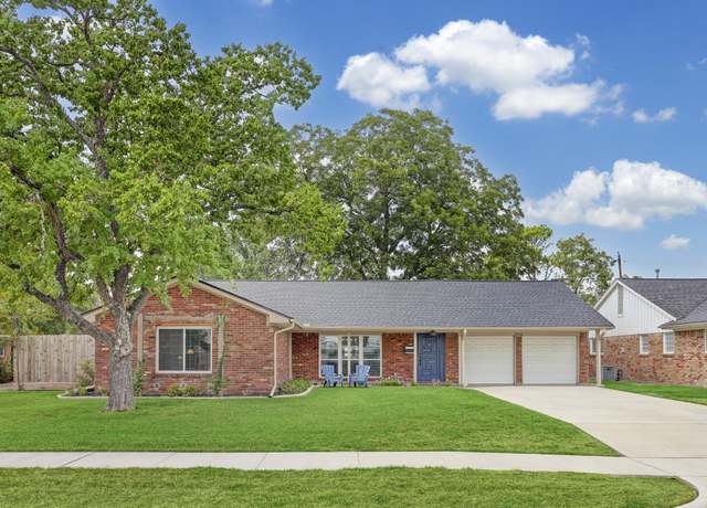 Property at 2910 Freshmeadows Dr, Houston, TX 77063, 3 beds, 2 baths