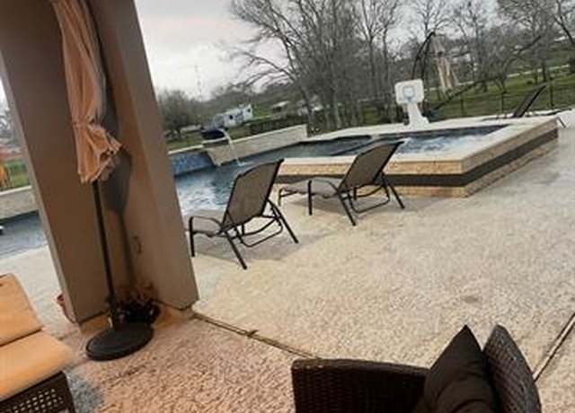 Property at 8615 Den Oak Dr, Richmond, TX 77406, 5 beds, 4.5 baths