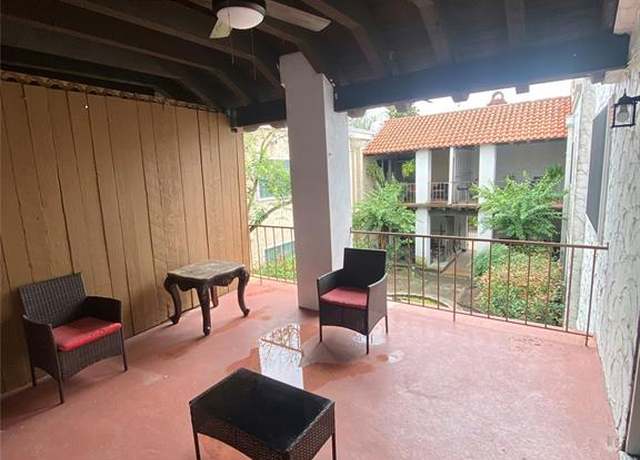 Property at 2744 Briarhurst Dr #38, Houston, TX 77057, 2 beds, 1 bath