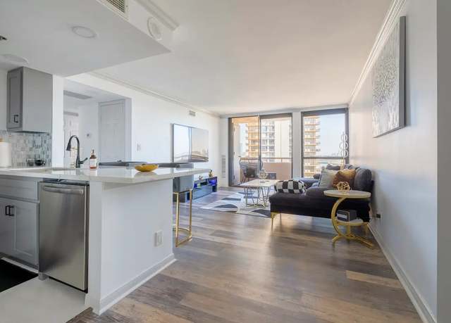 Property at 3525 Sage Rd #1105, Houston, TX 77056, 1 bed, 1 bath