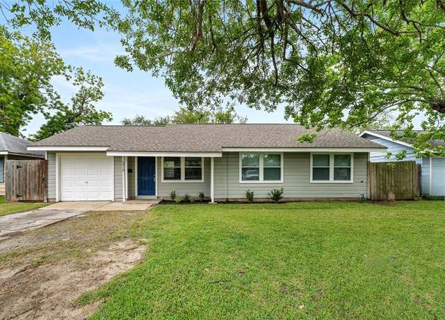 Property at 2910 Robinson Blvd, Texas City, TX 77590, 3 beds, 1 bath