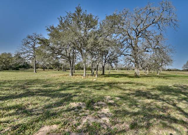 Property at 225 Private Road 4007, Hallettsville, TX 77964