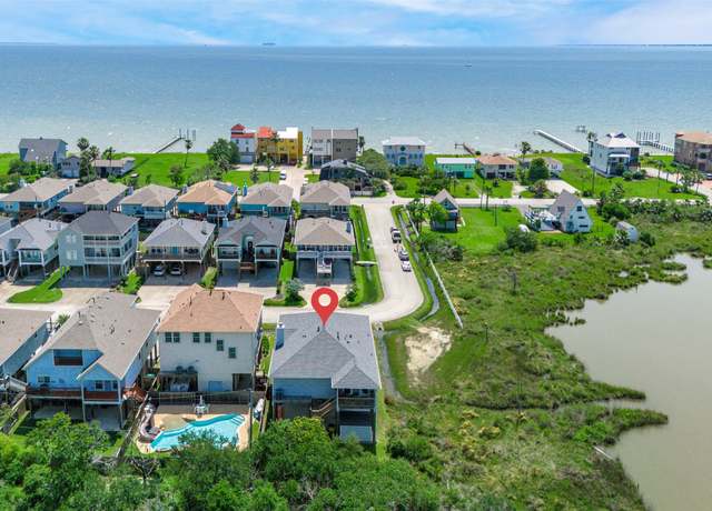Property at 2101 Menard Ave, Seabrook, TX 77586, 3 beds, 2 baths