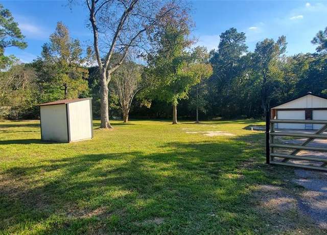 Property at 302 Waterfall Dr, Huffman, TX 77336
