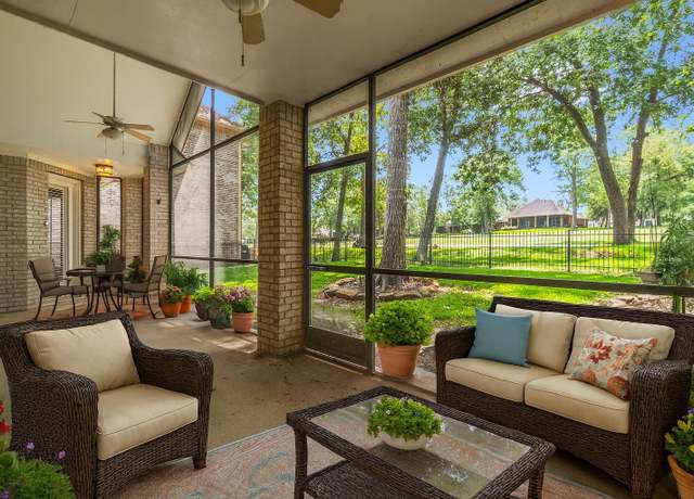 Property at 96 Winthrop Hbr S, Montgomery, TX 77356, 3 beds, 2 baths