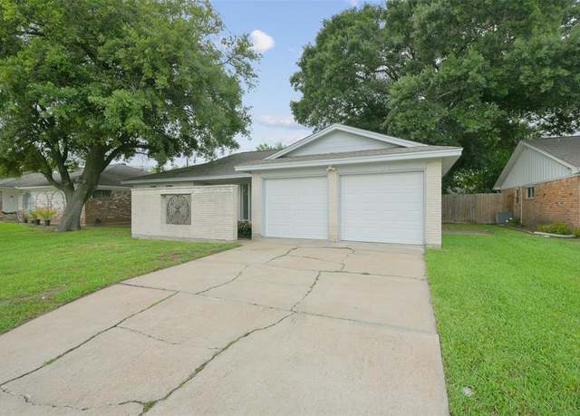 Property at 11223 Sageland Dr, Houston, TX 77089, 3 beds, 2 baths