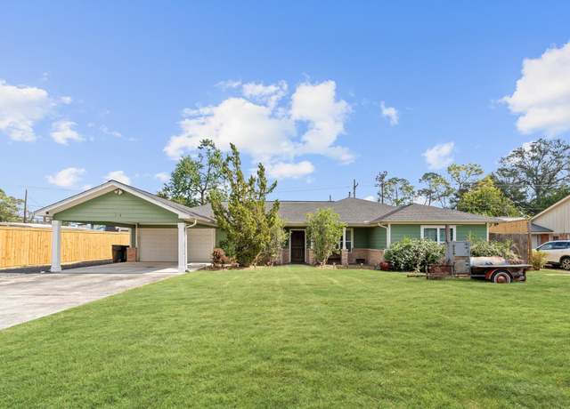 Property at 1526 Adkins Rd, Houston, TX 77055, 3 beds, 3 baths