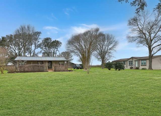 Property at 14135 Penick Rd, Waller, TX 77484, 3 beds, 2 baths