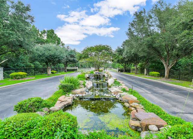 Property at 27987 Bridle Ave, Waller, TX 77484