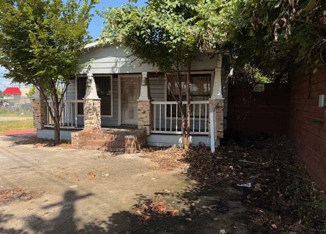 Property at 1060 W Little York Rd, Houston, TX 77091, 1 bed, 1 bath