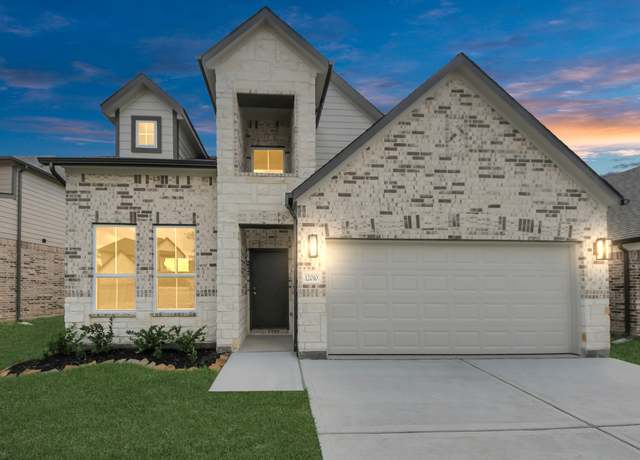 Property at 12010 Maple Oak Dr, Houston, TX 77066, 4 beds, 3.5 baths