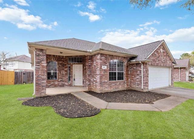Property at 4819 Plum Forest Rd, Houston, TX 77084, 3 beds, 2 baths