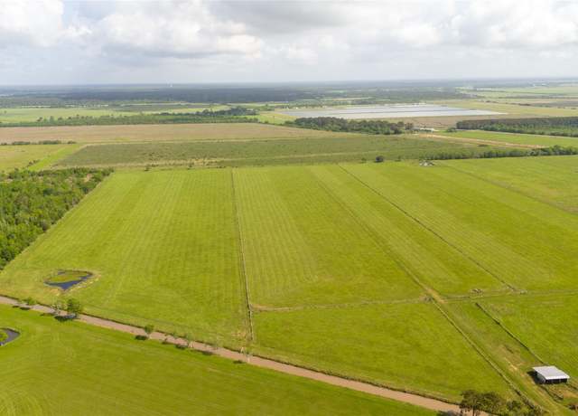 Property at 3448 Belton Ln, Anahuac, TX 77514