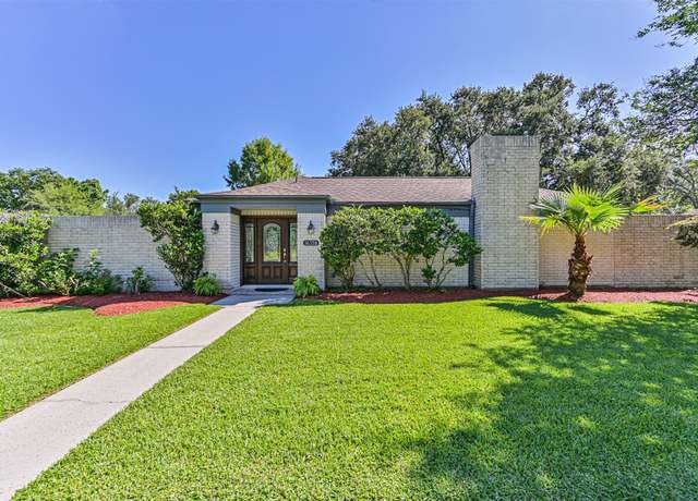 Property at 16358 Havenpark Dr, Houston, TX 77059, 4 beds, 2 baths