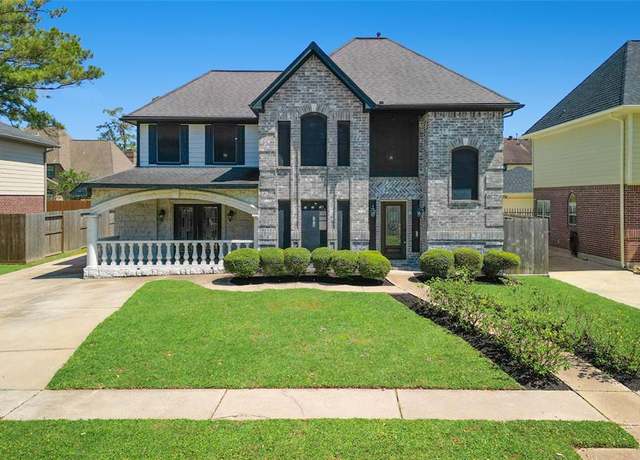 Property at 255 Old Spring Ln, Houston, TX 77015, 4 beds, 3 baths