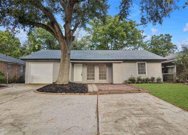 Property at 11707 Segrest Dr, Houston, TX 77047, 3 beds, 1 bath