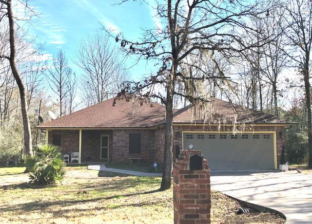 Property at 265 Fox Ln, Onalaska, TX 77360, 2 beds, 2 baths