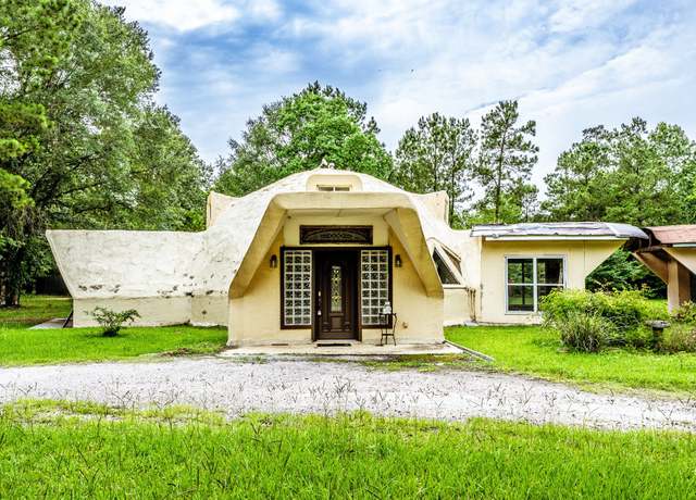 Property at 120 Piney Ln, Coldspring, TX 77331, 3 beds, 3.5 baths